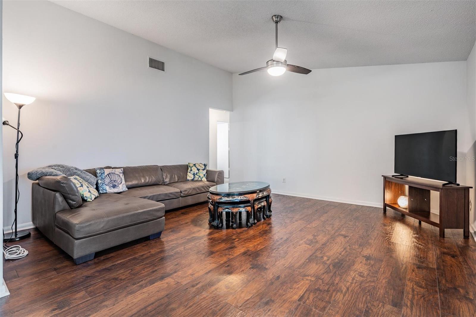 10 HARBOR COVE ST
