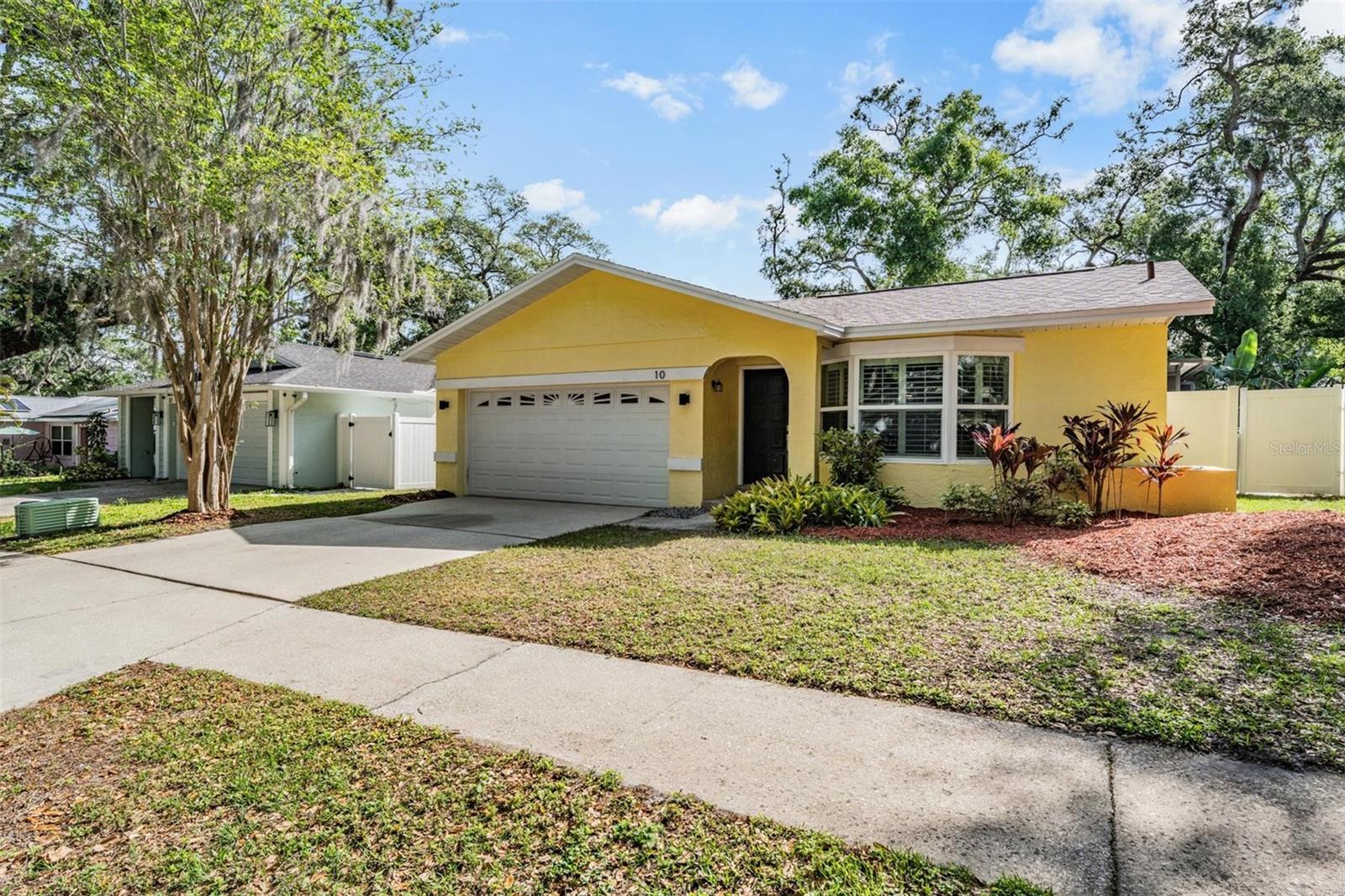 10 HARBOR COVE ST