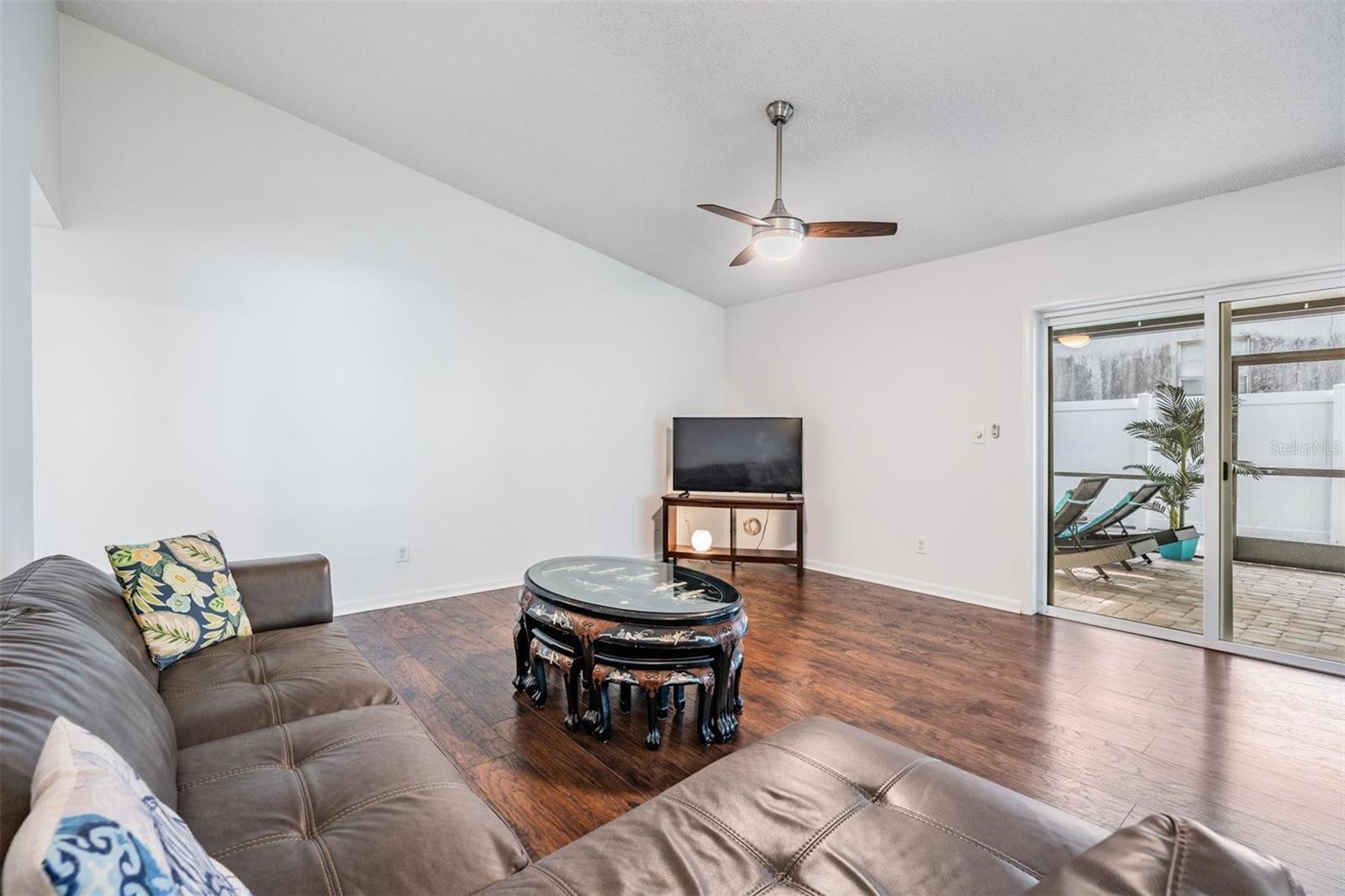 10 HARBOR COVE ST
