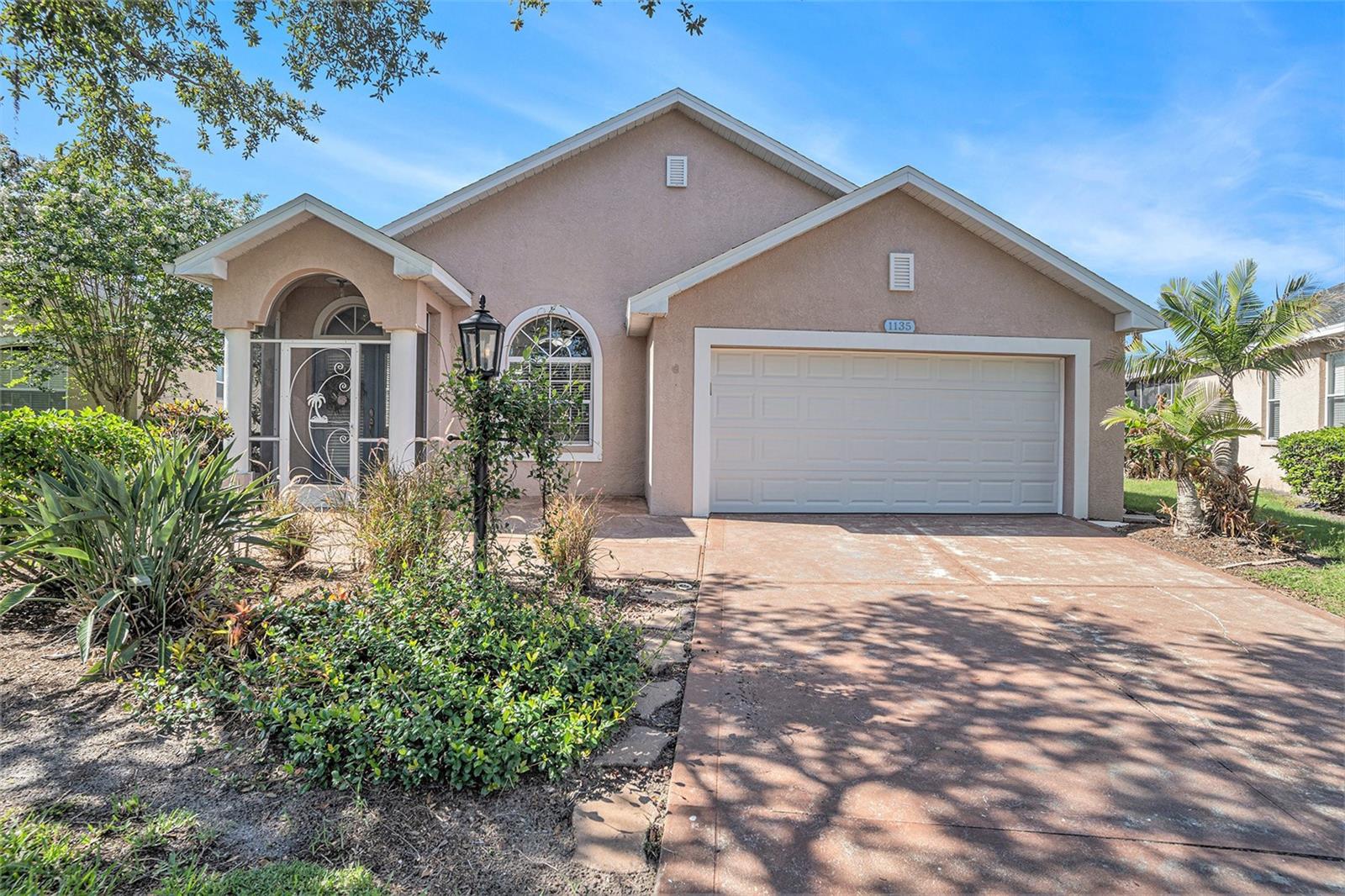 1135 MILLBROOK CIR