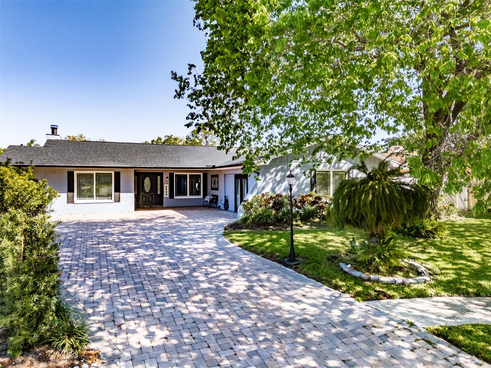5509 BLUEJAY LN