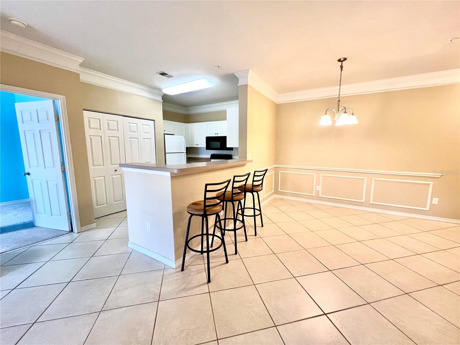 4333 BAYSIDE VILLAGE DR #327