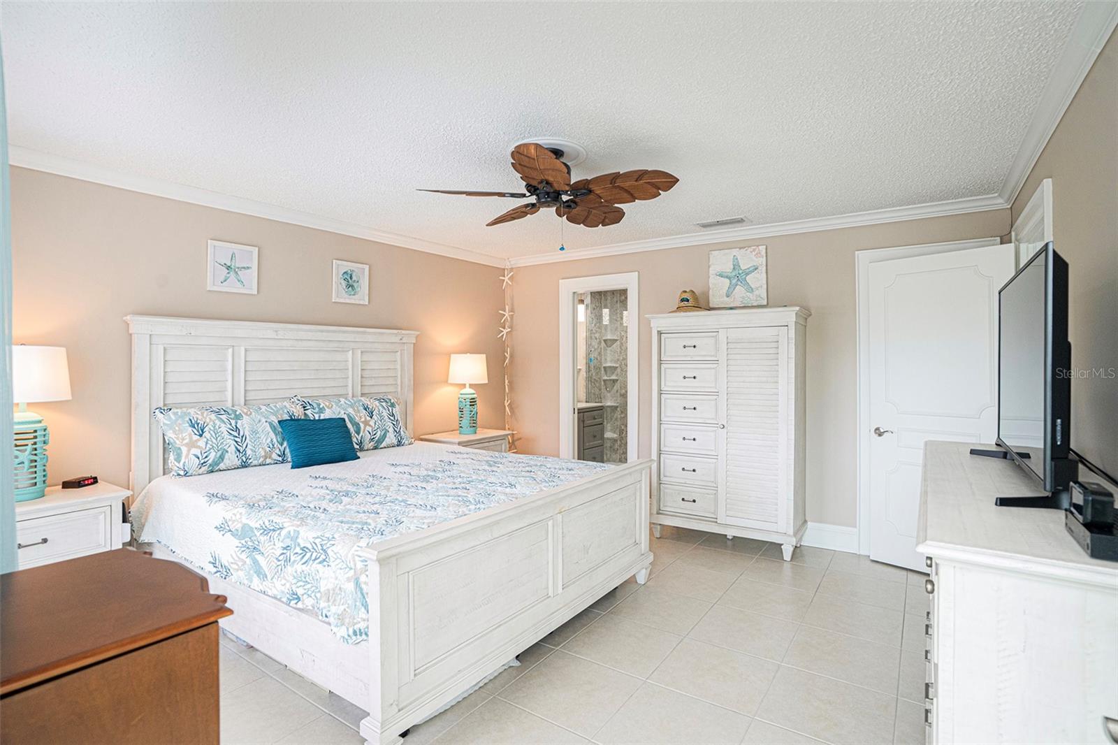 139 BLUFF VIEW DR #202