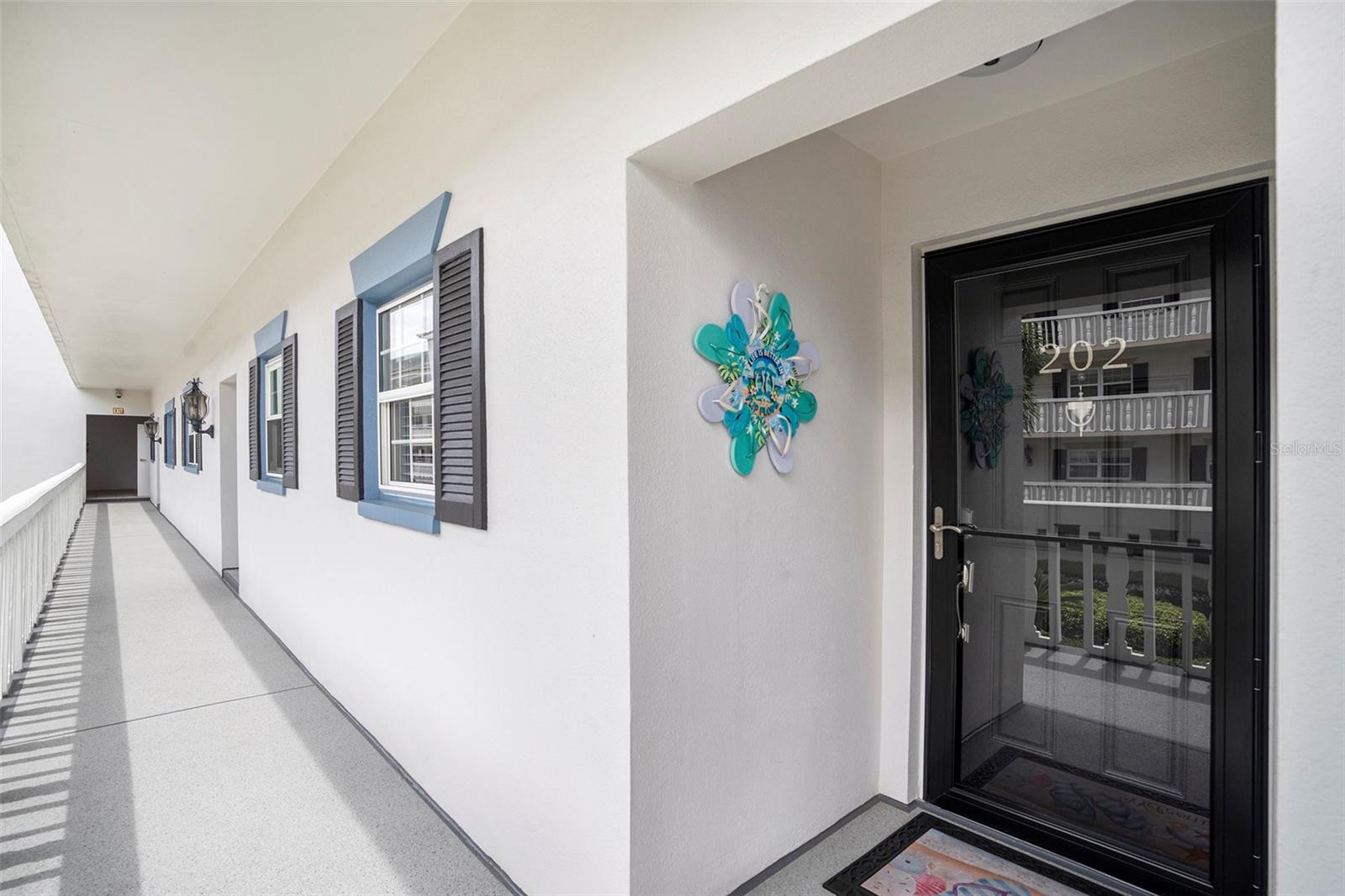 139 BLUFF VIEW DR #202