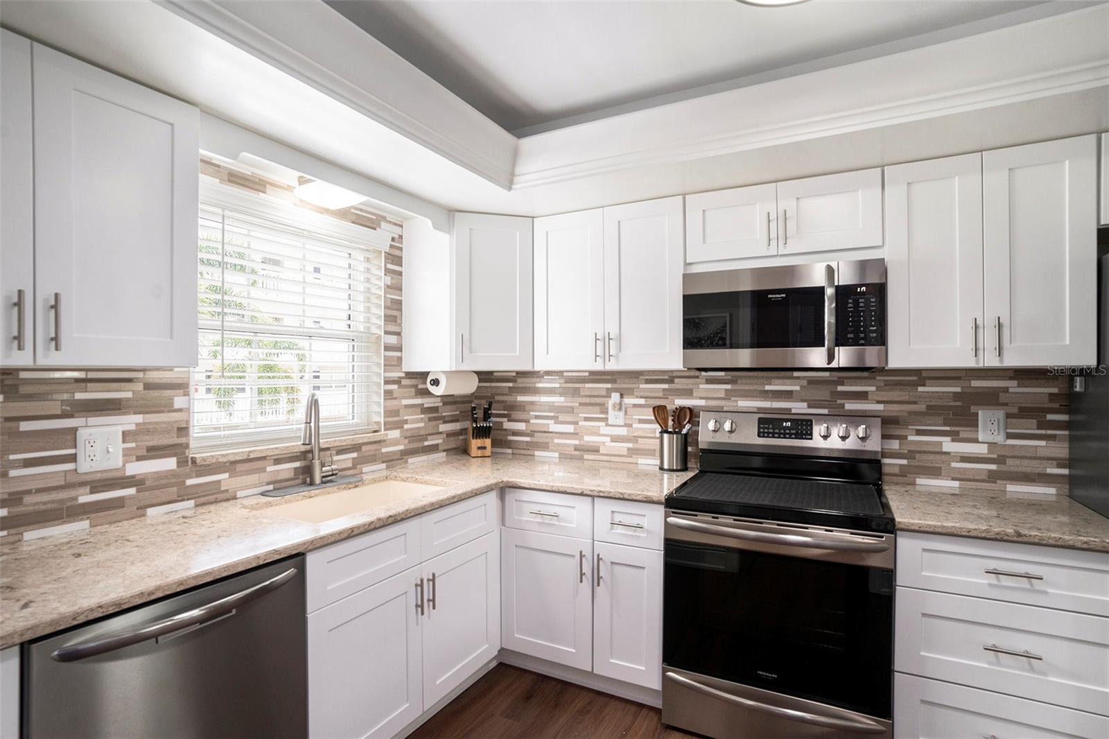 139 BLUFF VIEW DR #202