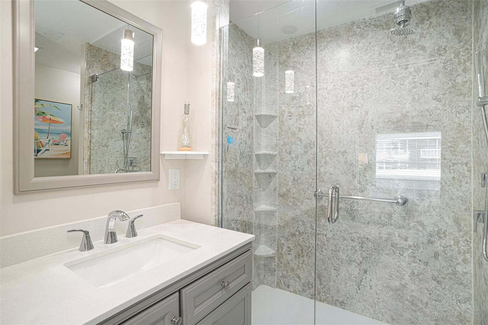 139 BLUFF VIEW DR #202