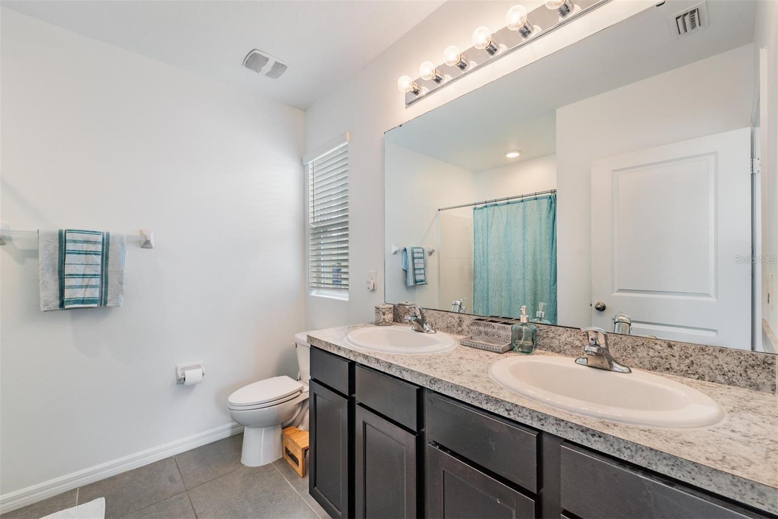 12013 MYRTLE ROCK DR