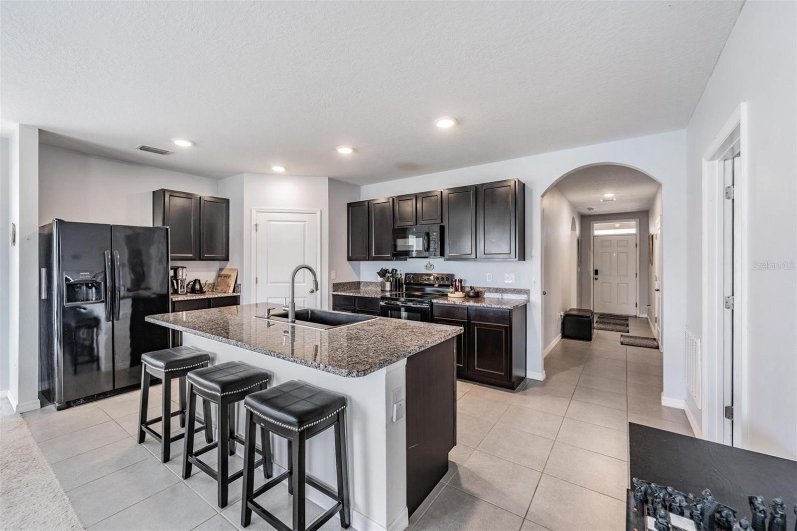 12013 MYRTLE ROCK DR