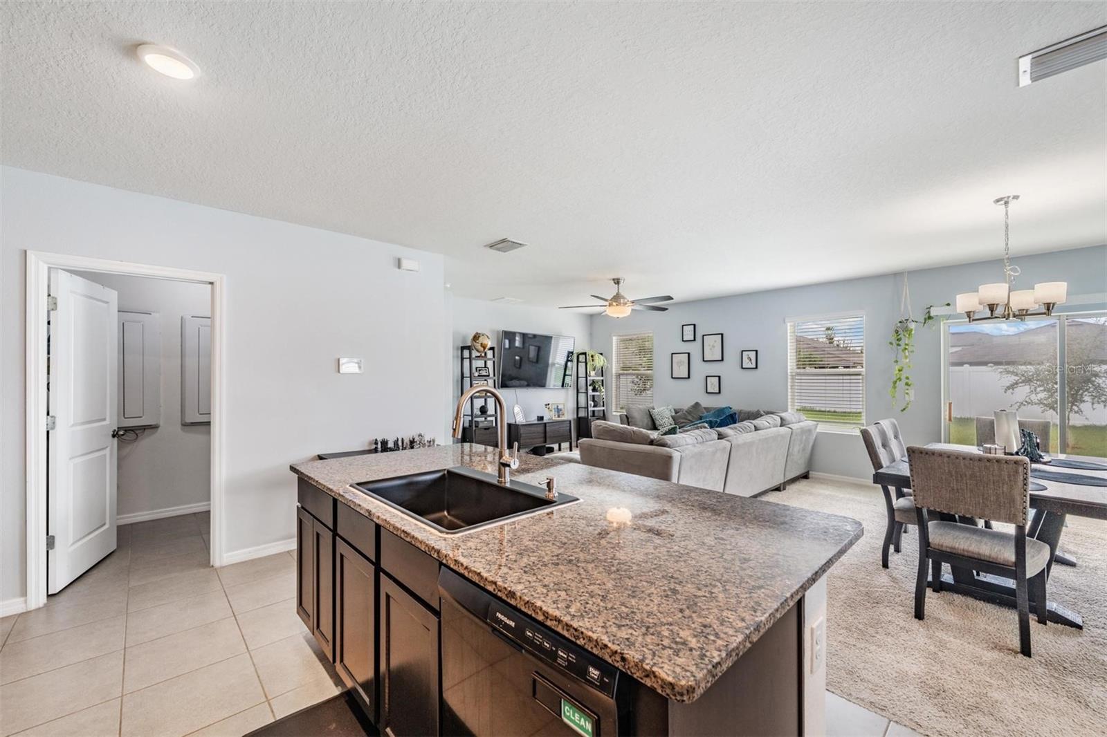 12013 MYRTLE ROCK DR