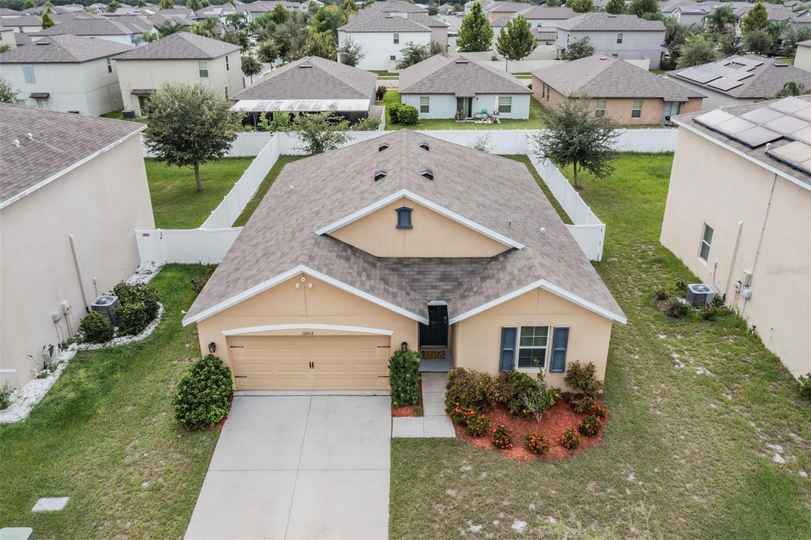 12013 MYRTLE ROCK DR