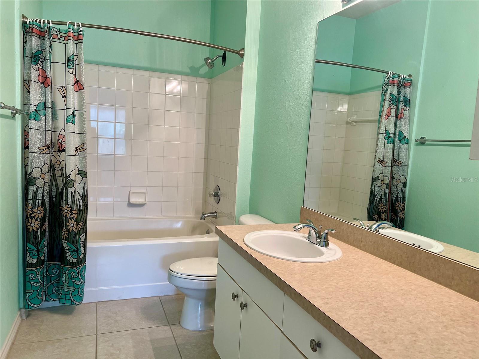 4333 BAYSIDE VILLAGE DR #327