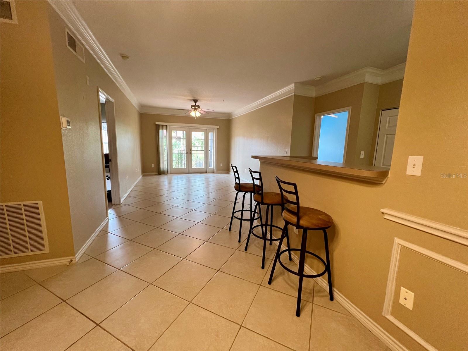 4333 BAYSIDE VILLAGE DR #327