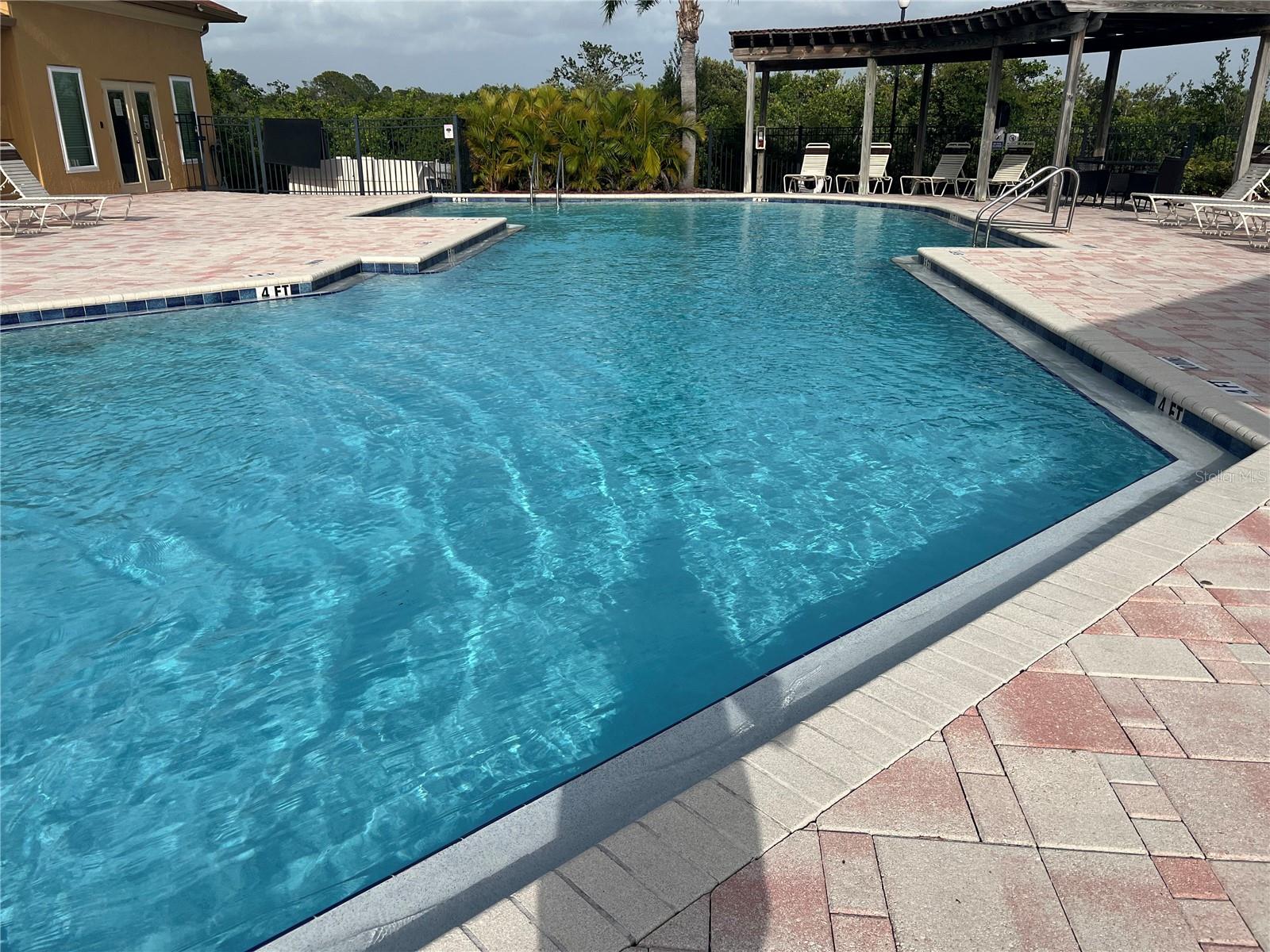 4333 BAYSIDE VILLAGE DR #327