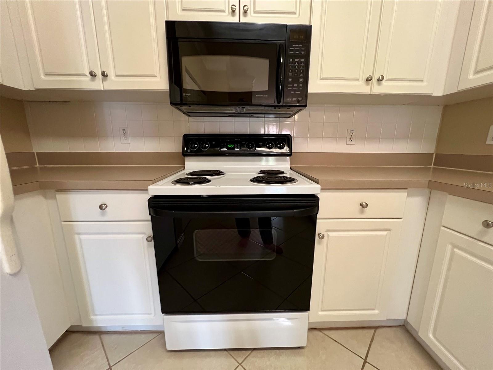 4333 BAYSIDE VILLAGE DR #327