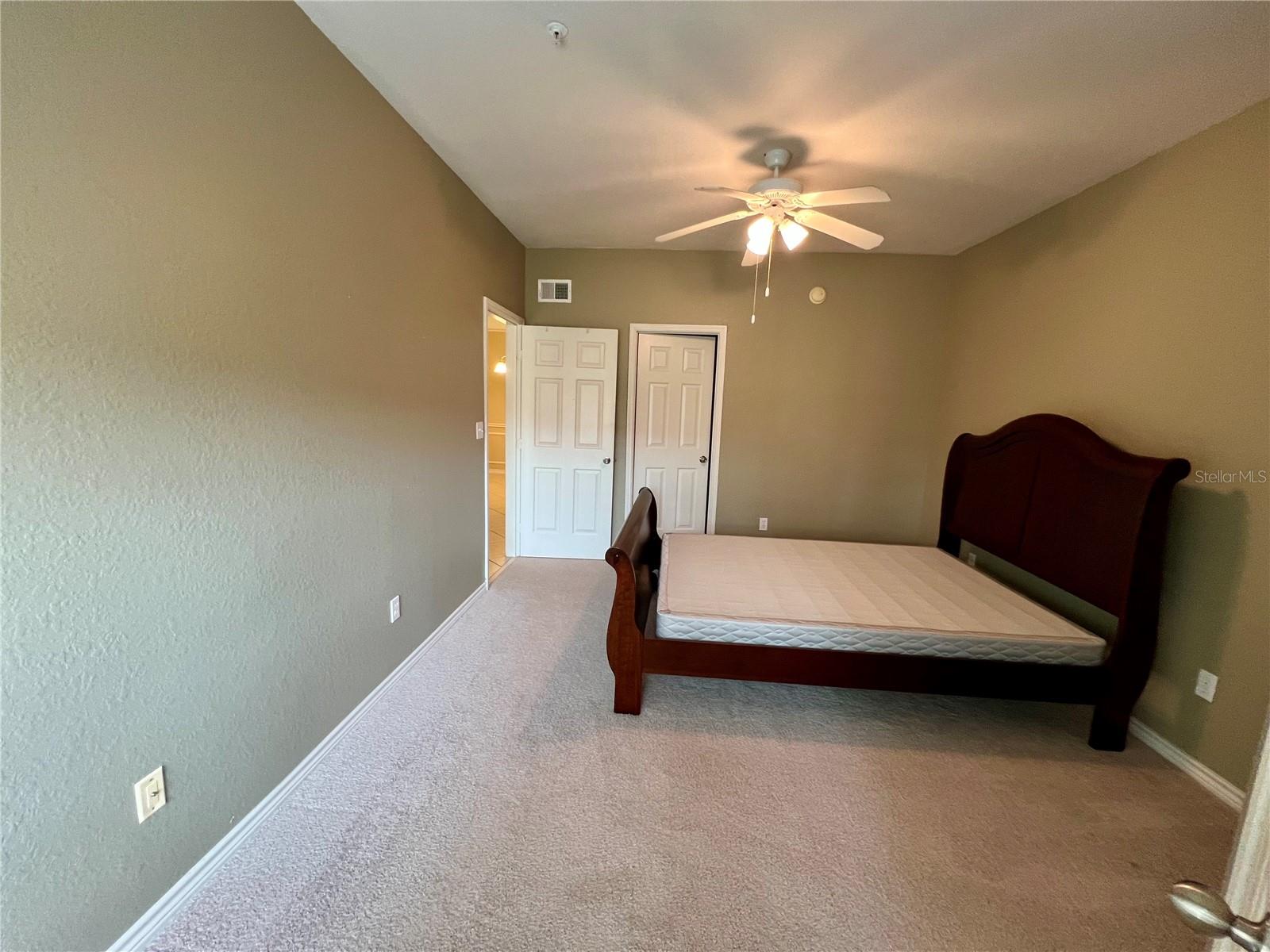 4333 BAYSIDE VILLAGE DR #327