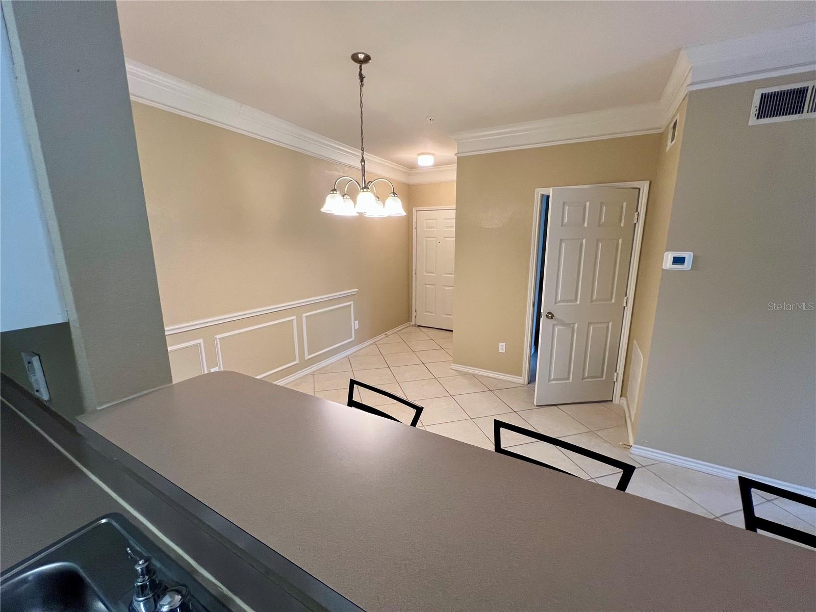 4333 BAYSIDE VILLAGE DR #327