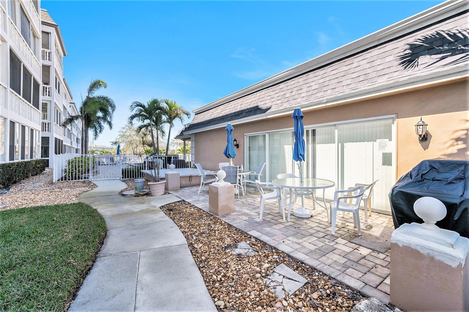 139 BLUFF VIEW DR #105