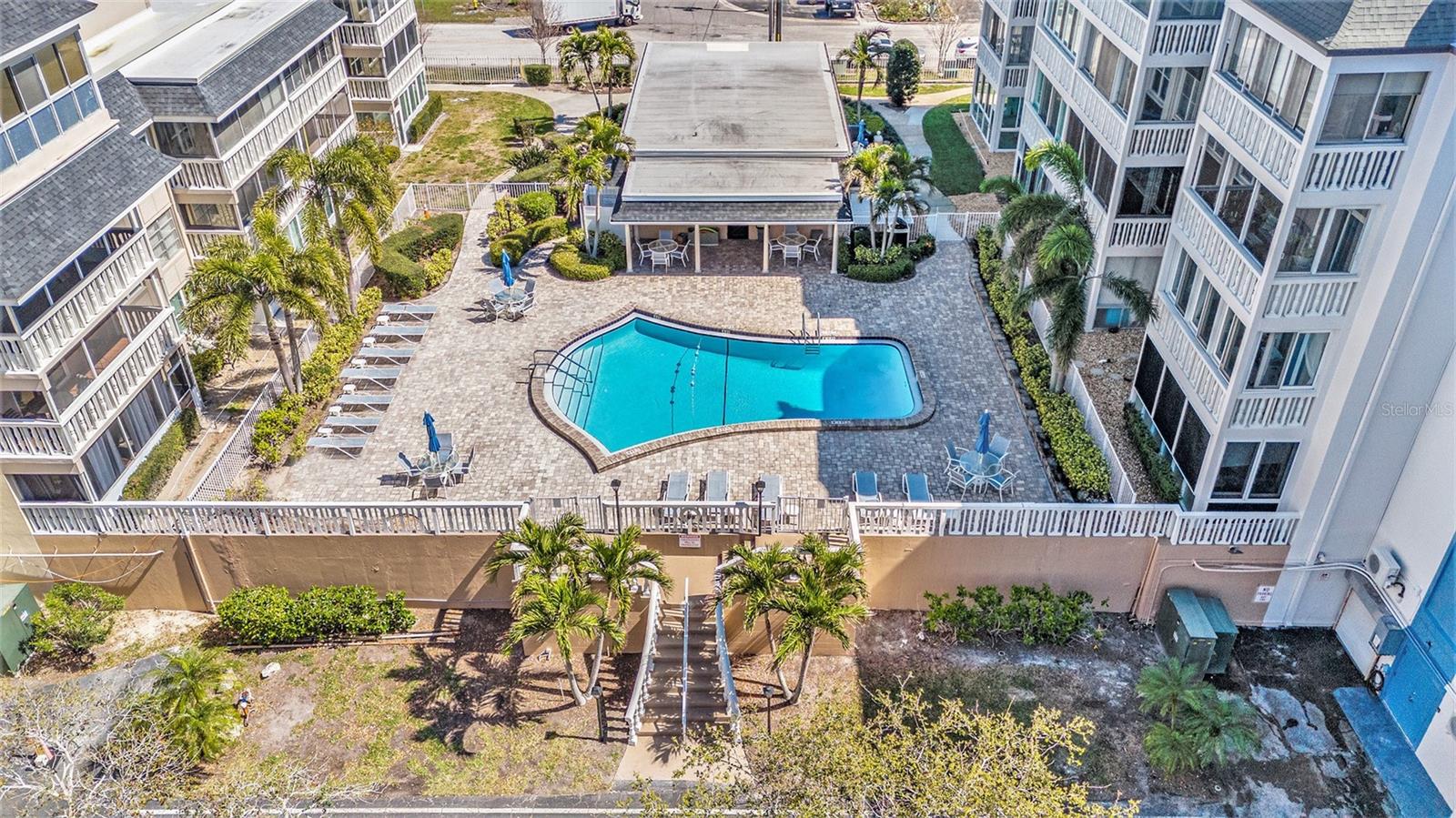 139 BLUFF VIEW DR #105