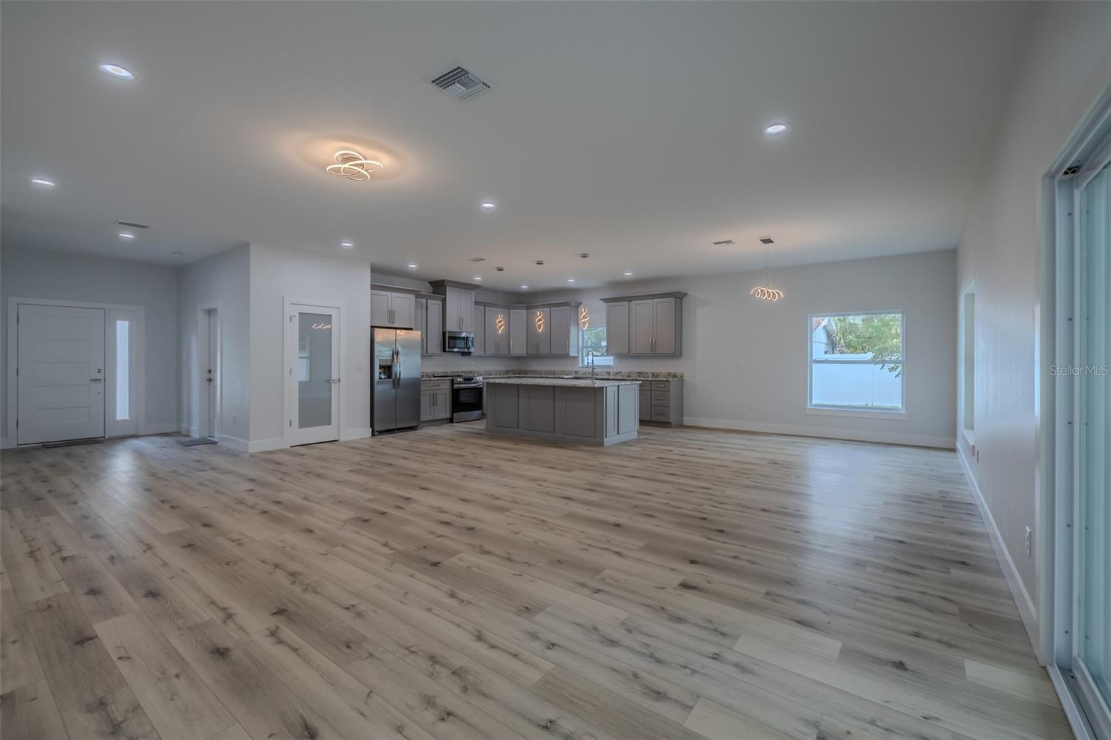 7134 MACLURA DR