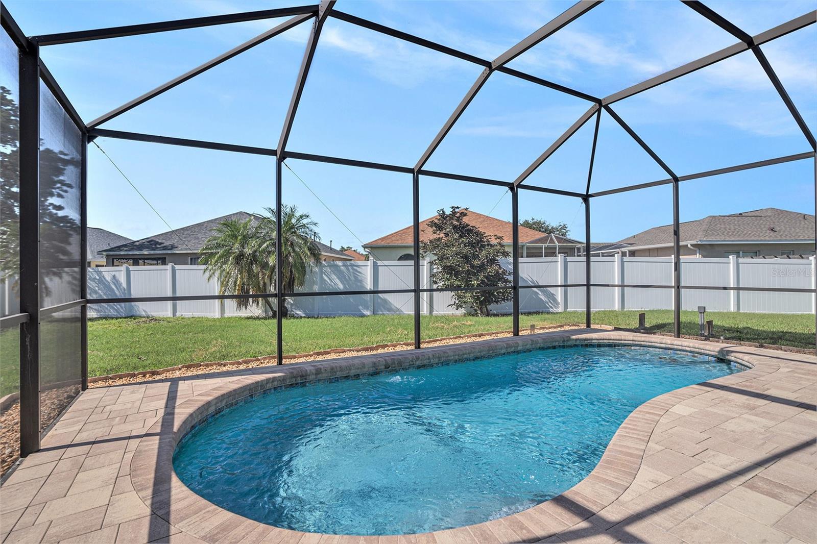 1135 MILLBROOK CIR