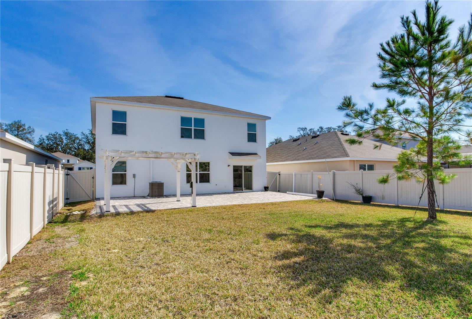 2412 KNIGHT ISLAND DR