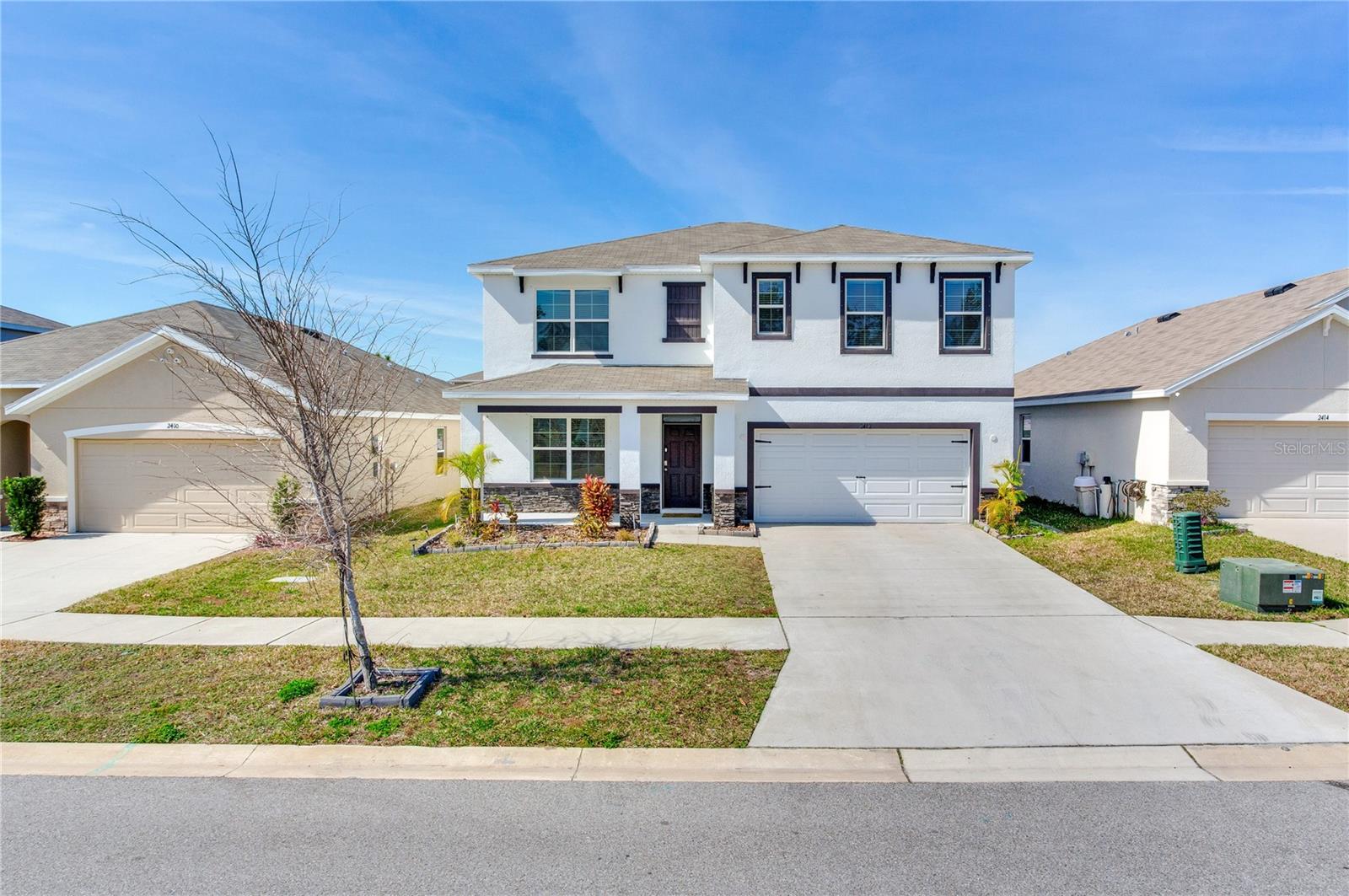 2412 KNIGHT ISLAND DR