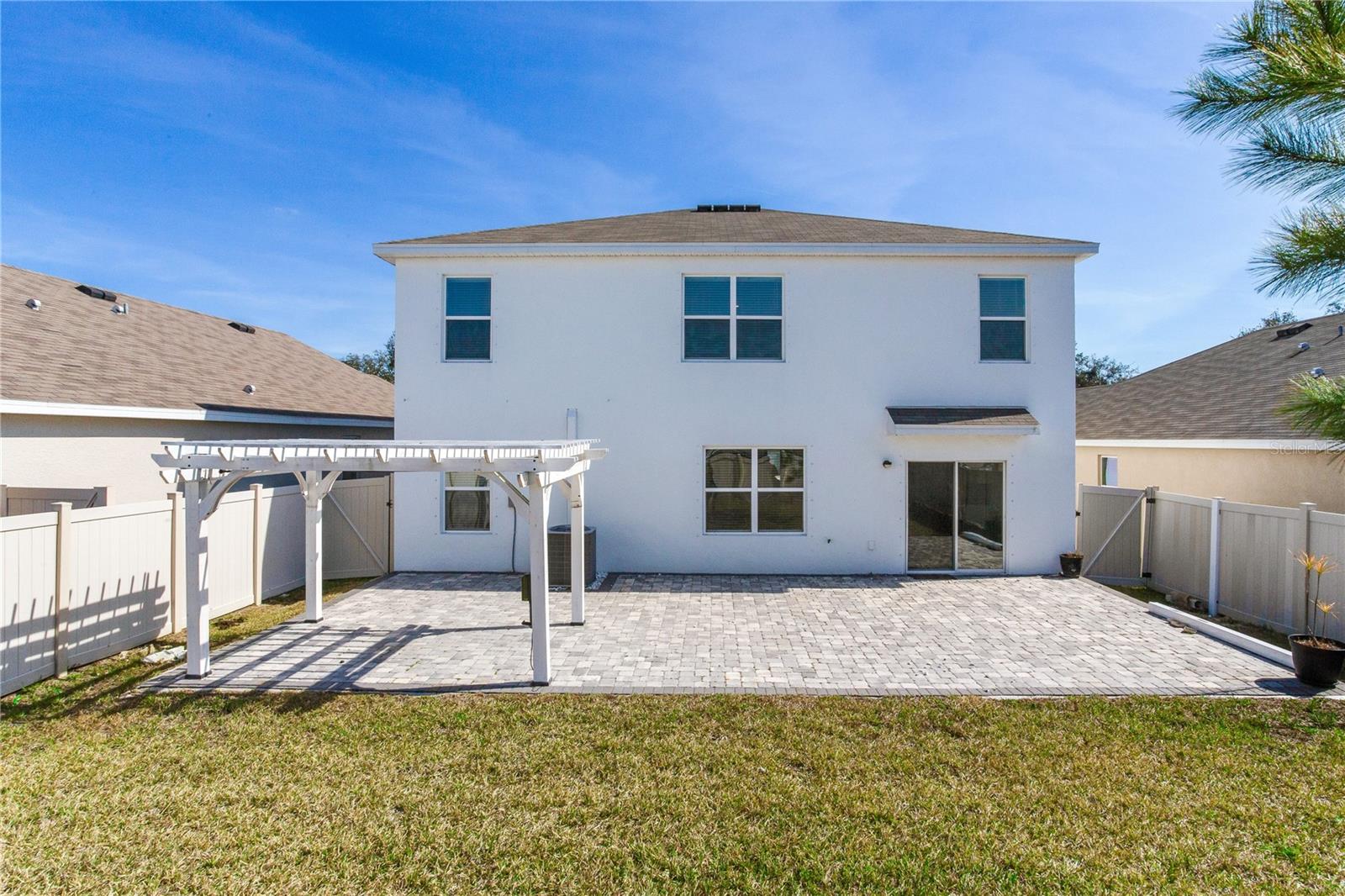 2412 KNIGHT ISLAND DR