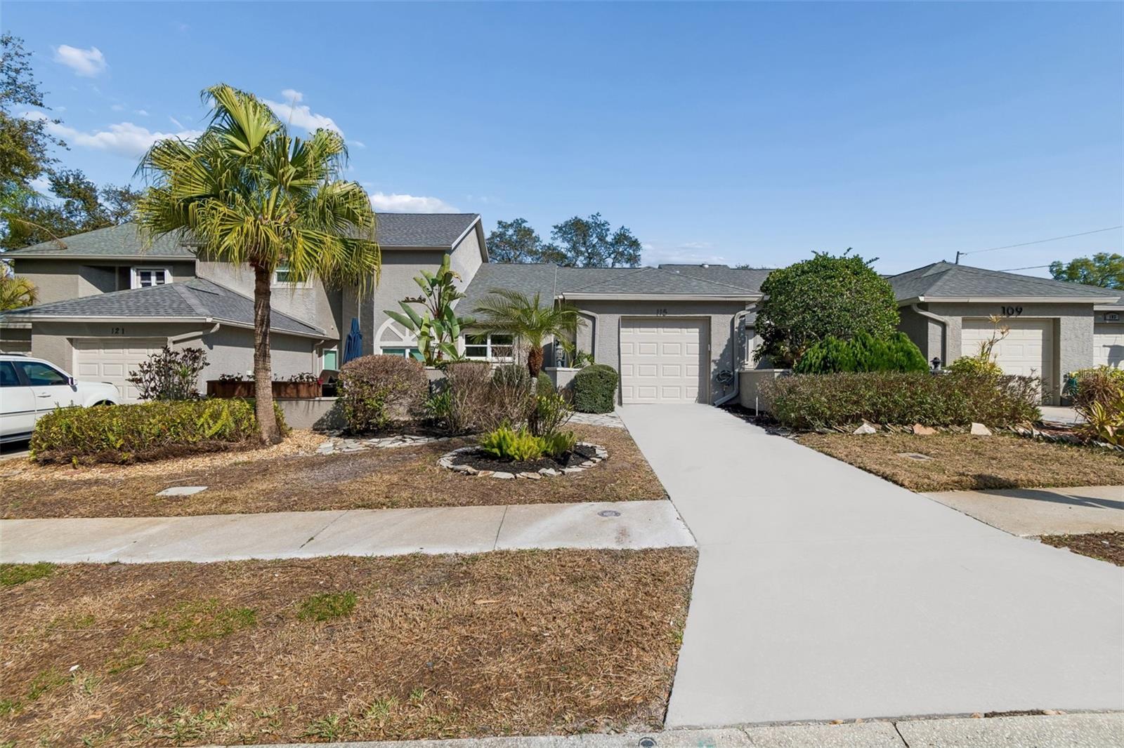 115 STEEPLECHASE LN