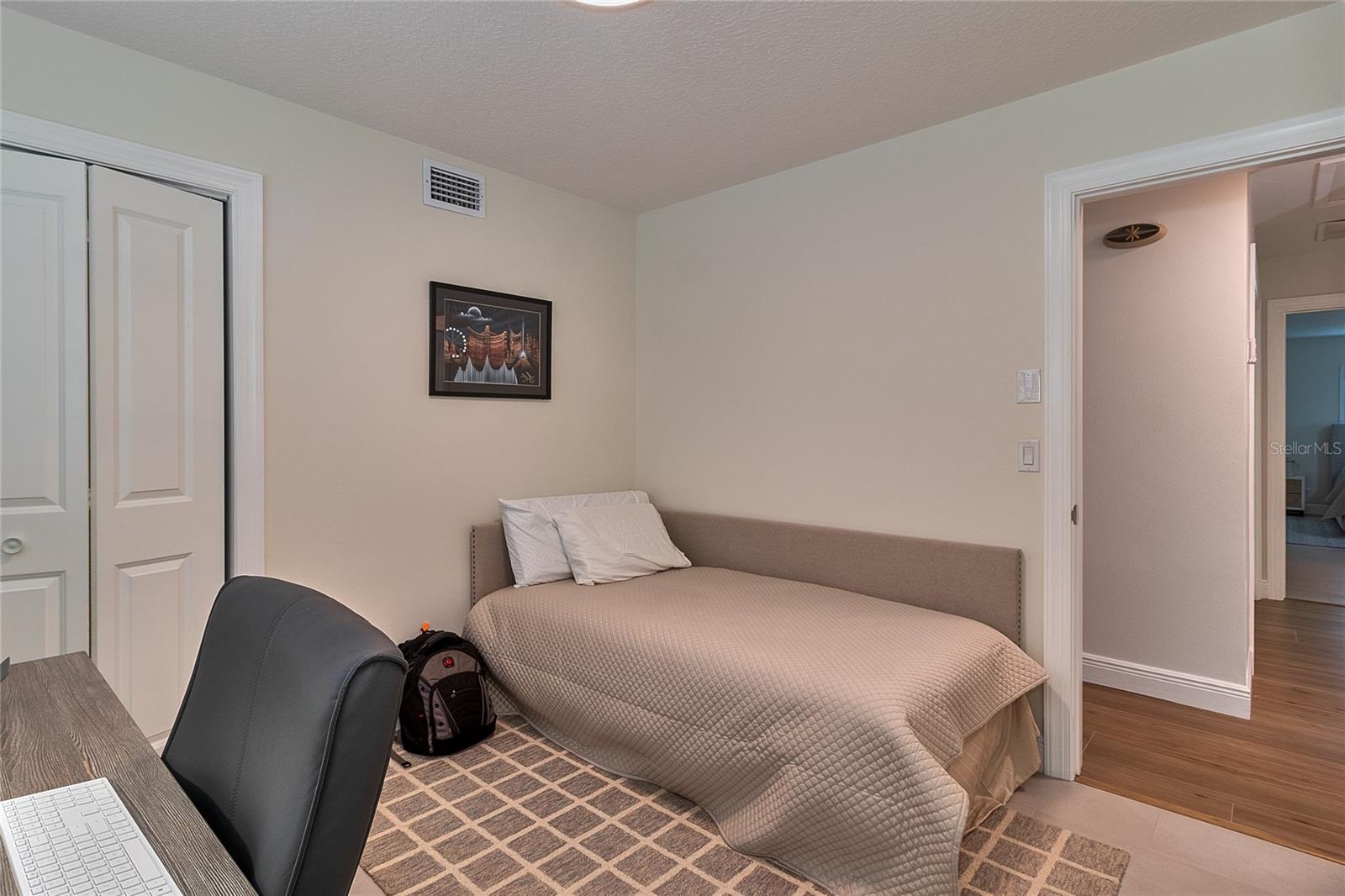 4331 HARBOR HILLS DR