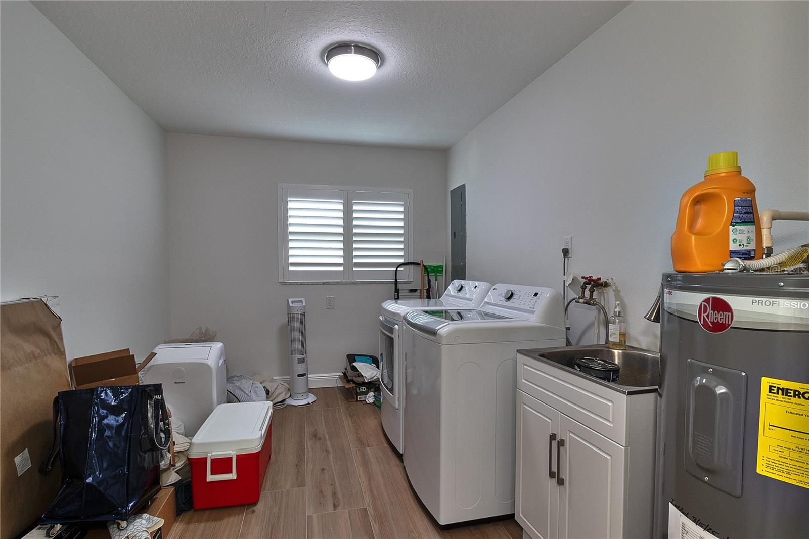 4331 HARBOR HILLS DR