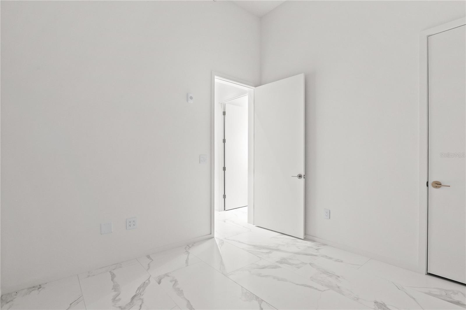 1020 SUNSET POINT RD #710