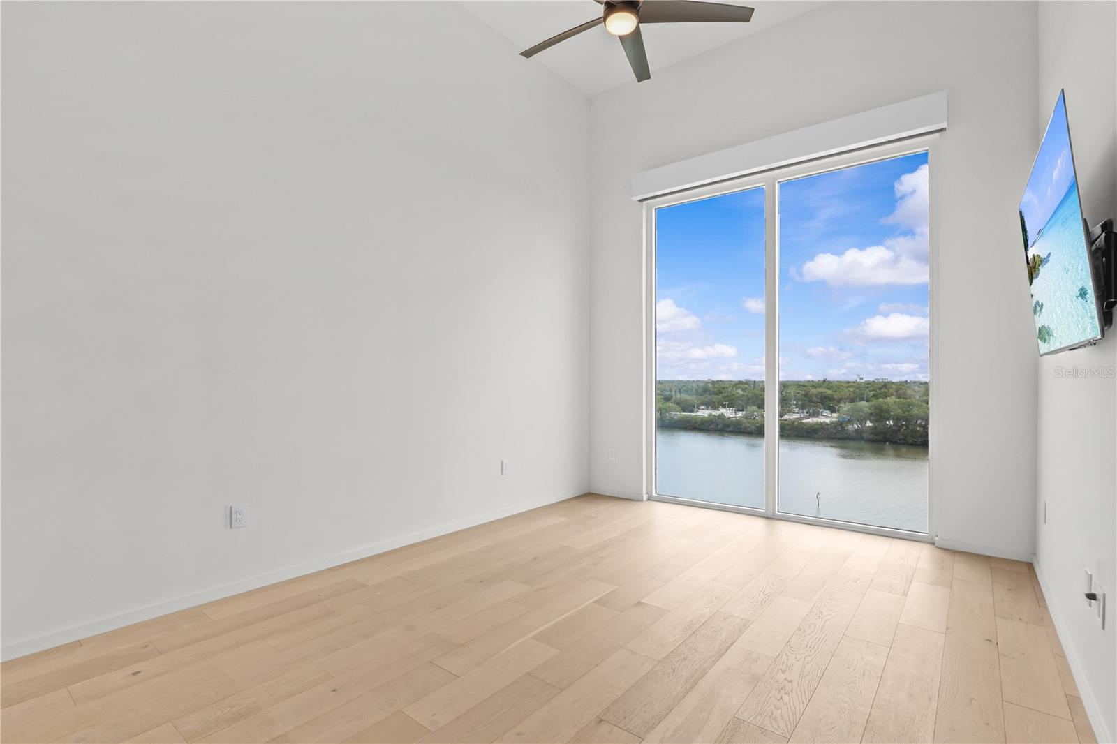 1020 SUNSET POINT RD #710