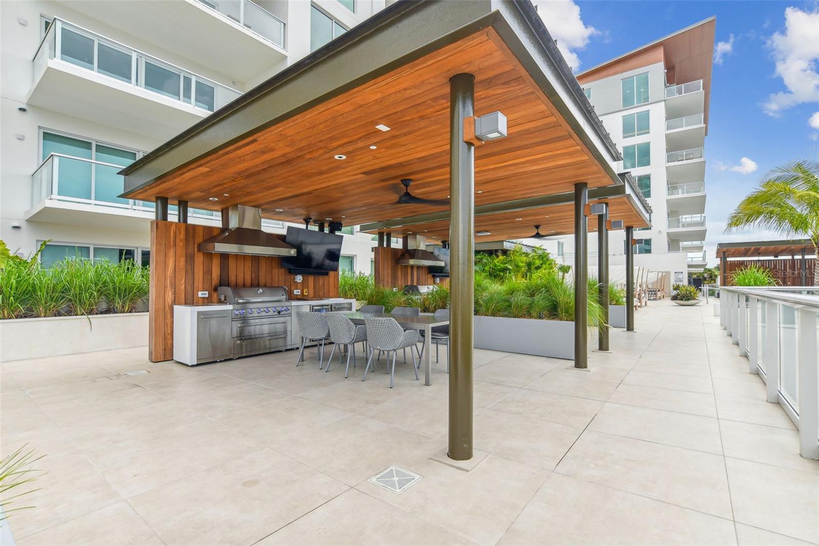 1020 SUNSET POINT RD #710