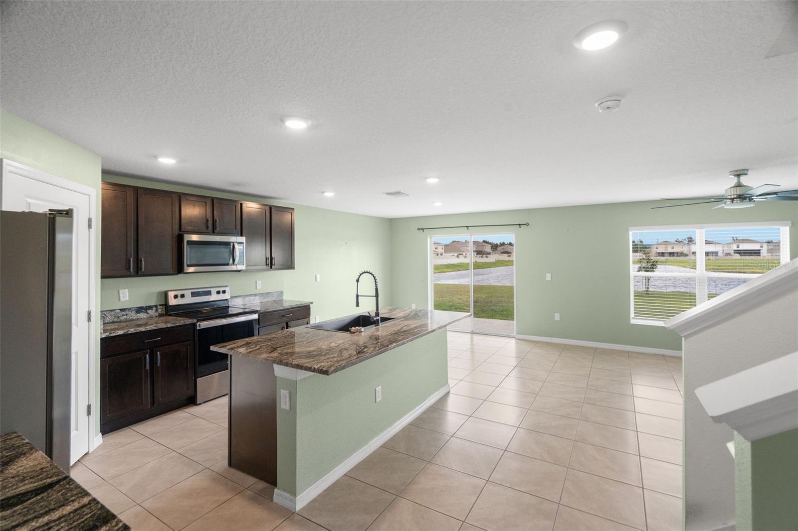 2818 GUMBO LIMBO DR