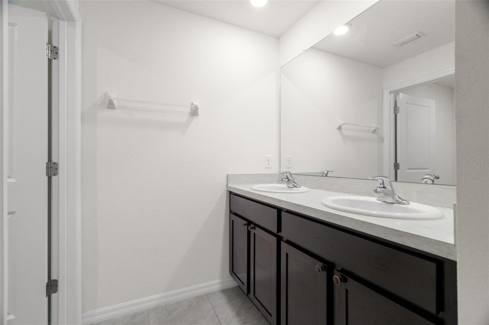 2818 GUMBO LIMBO DR