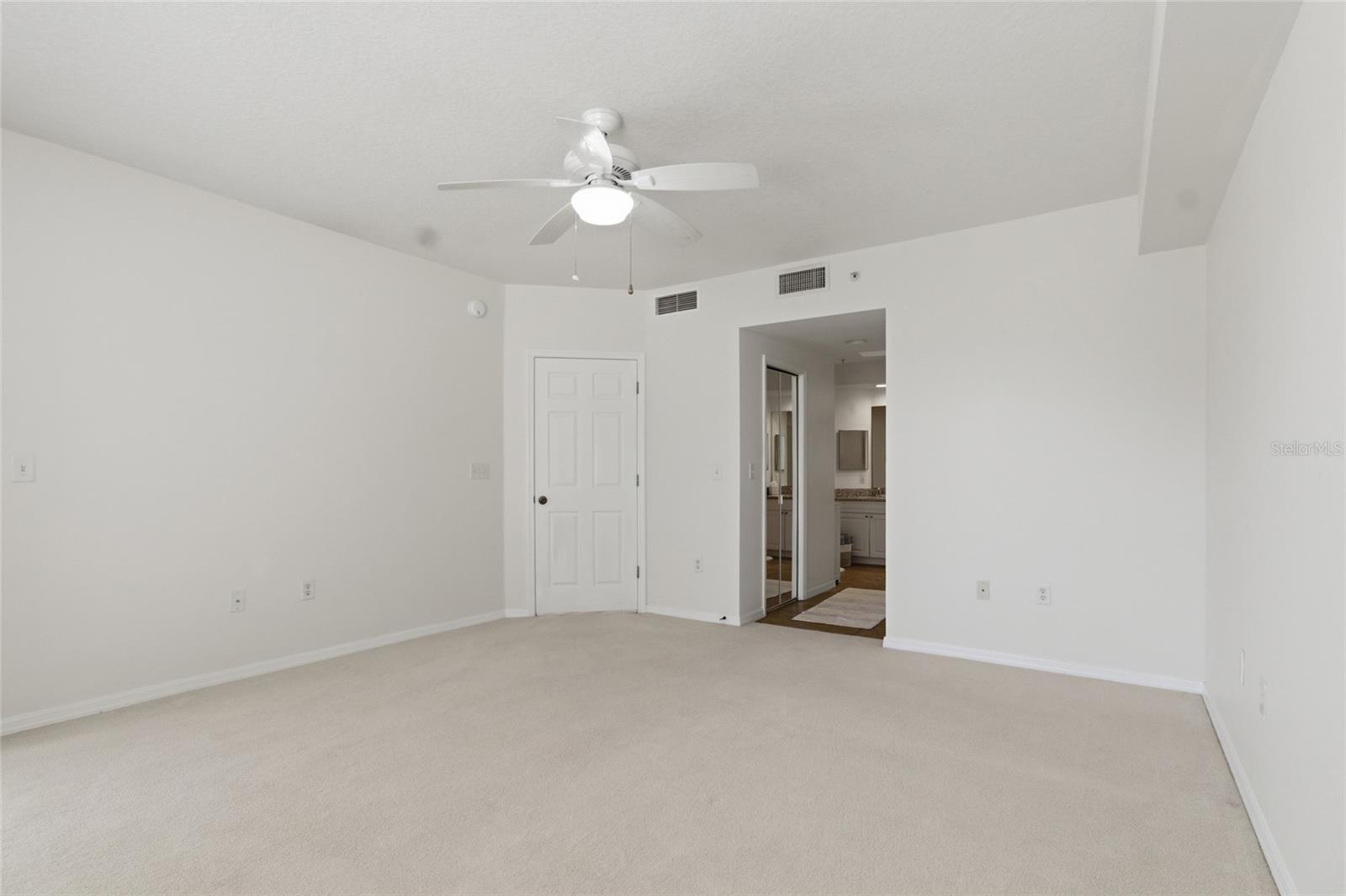 960 STARKEY RD #3106