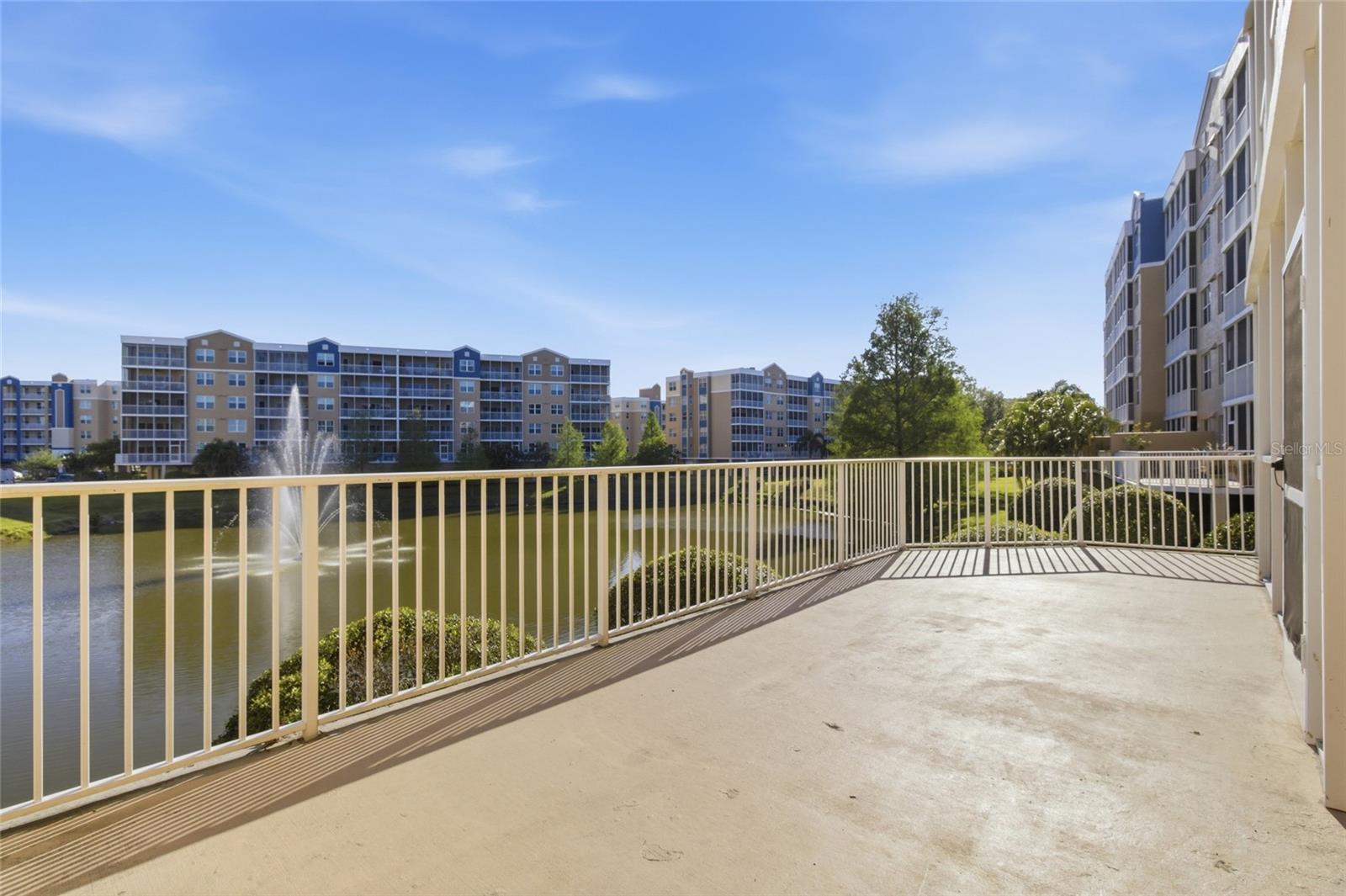 960 STARKEY RD #3106