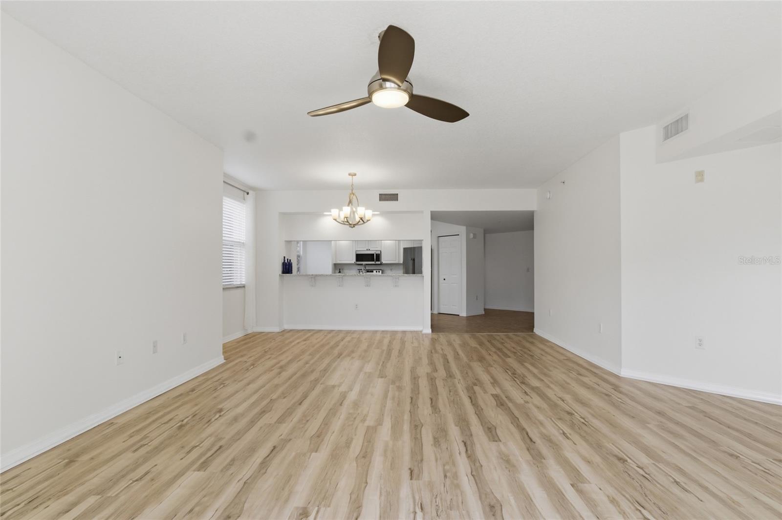 960 STARKEY RD #3106