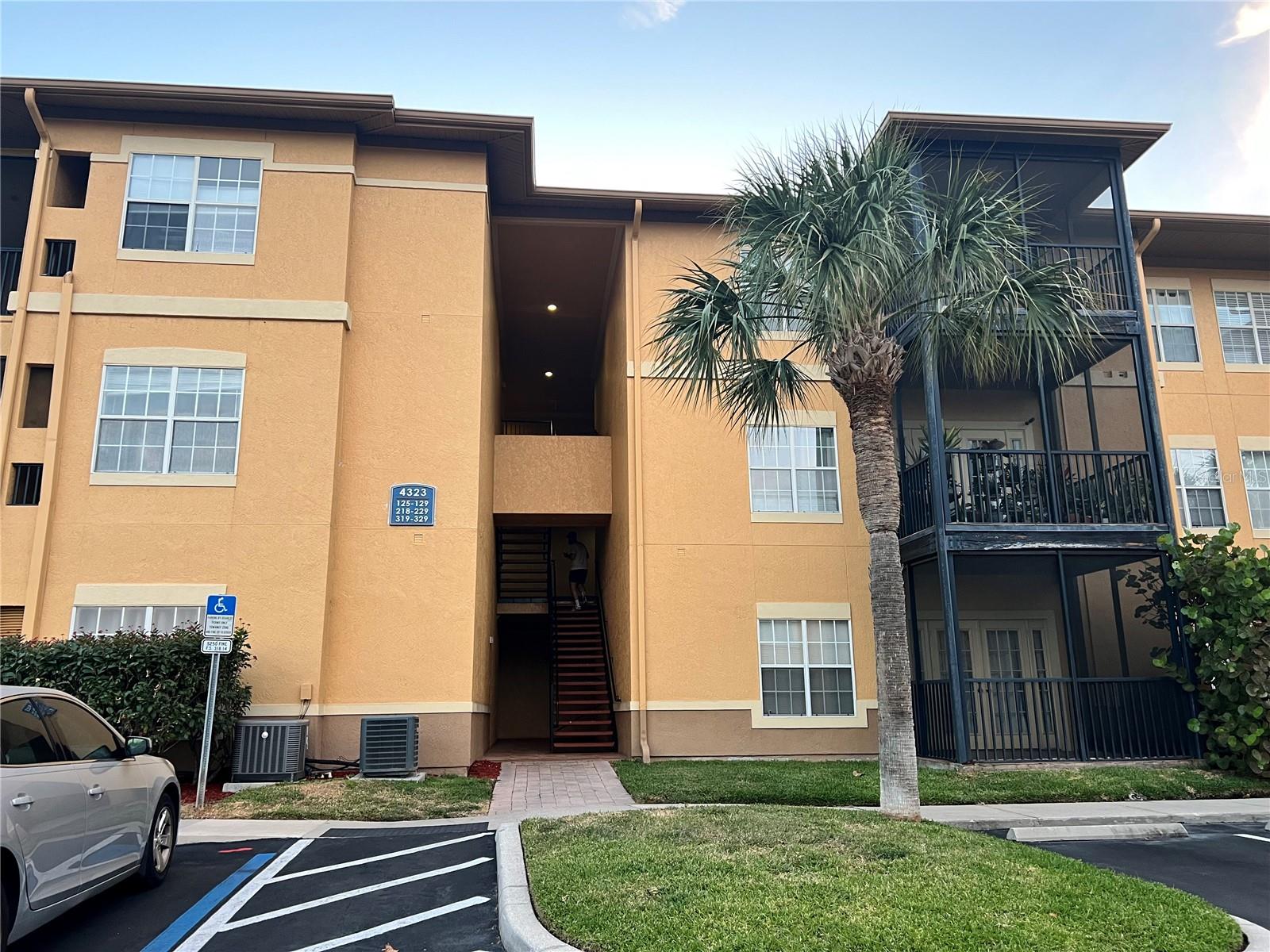 4323 BAYSIDE VILLAGE DR #202