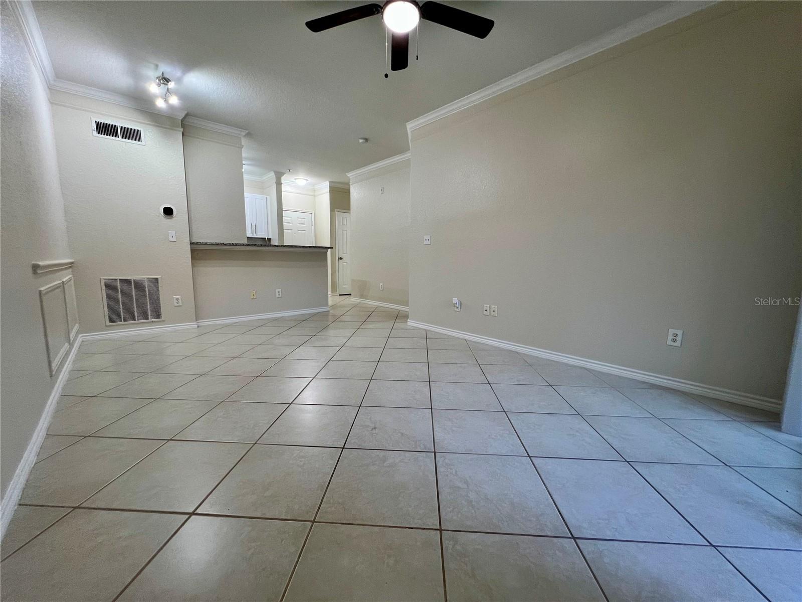 4323 BAYSIDE VILLAGE DR #202