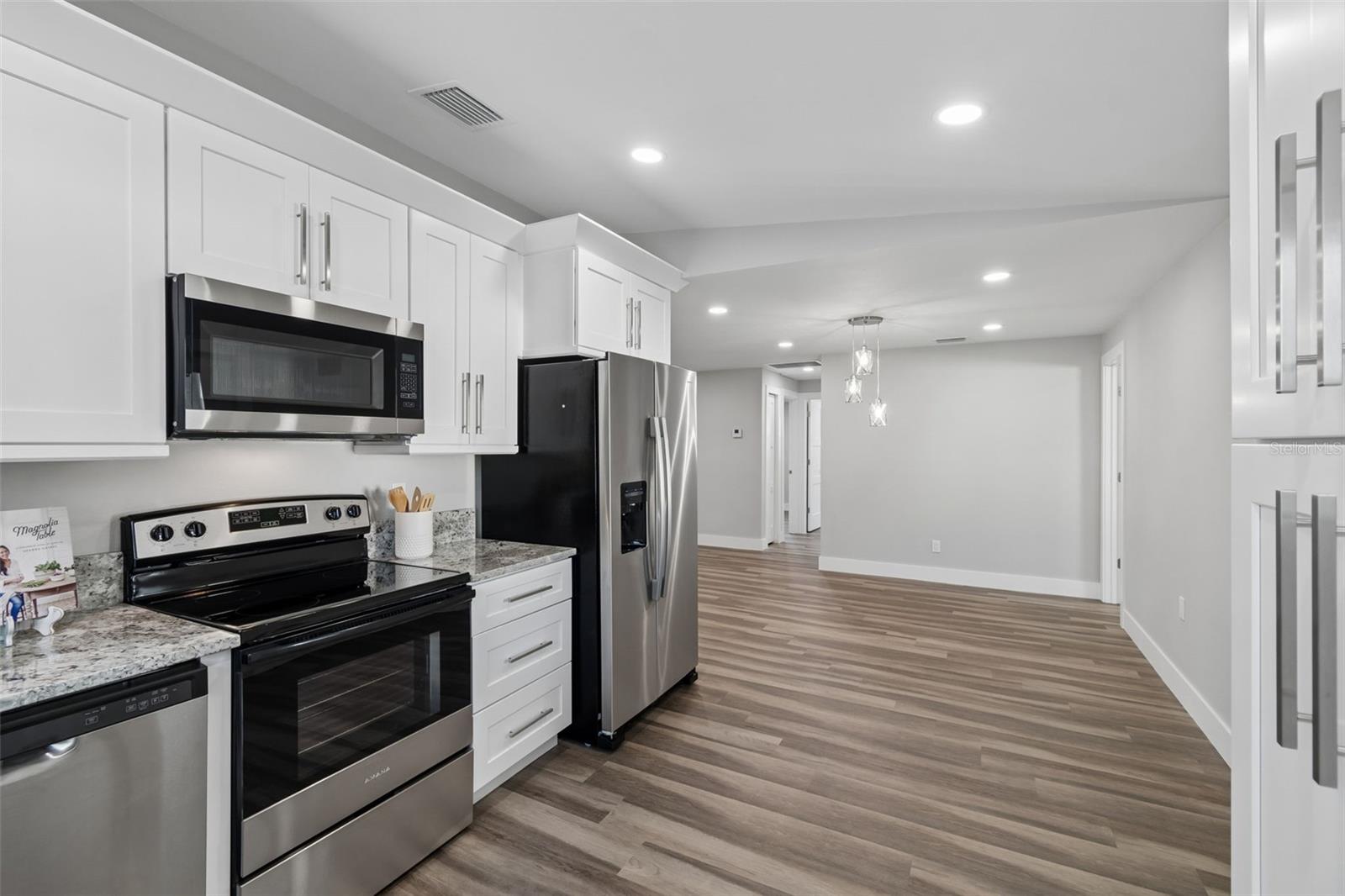1434 NORMANDY BLVD