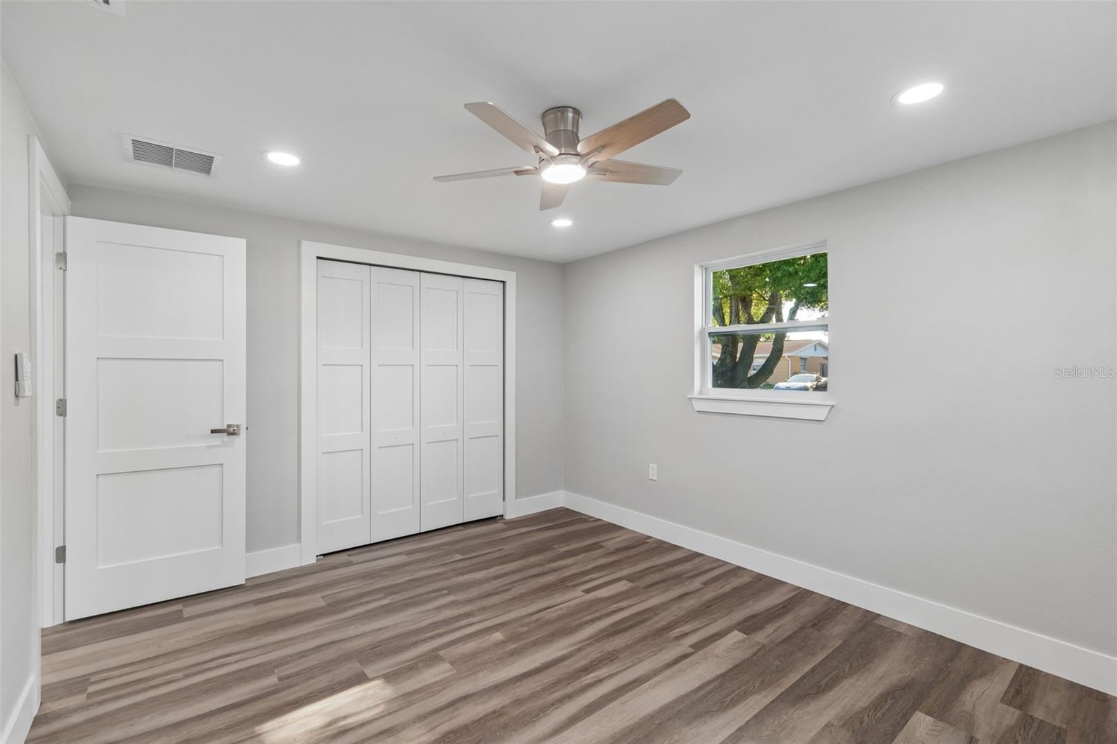 1434 NORMANDY BLVD
