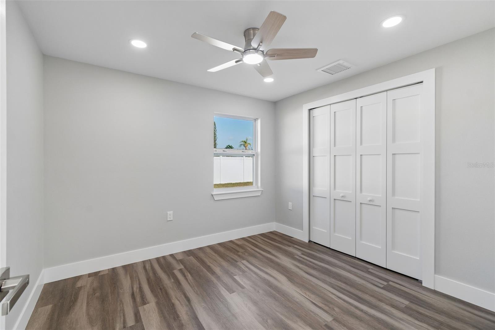 1434 NORMANDY BLVD