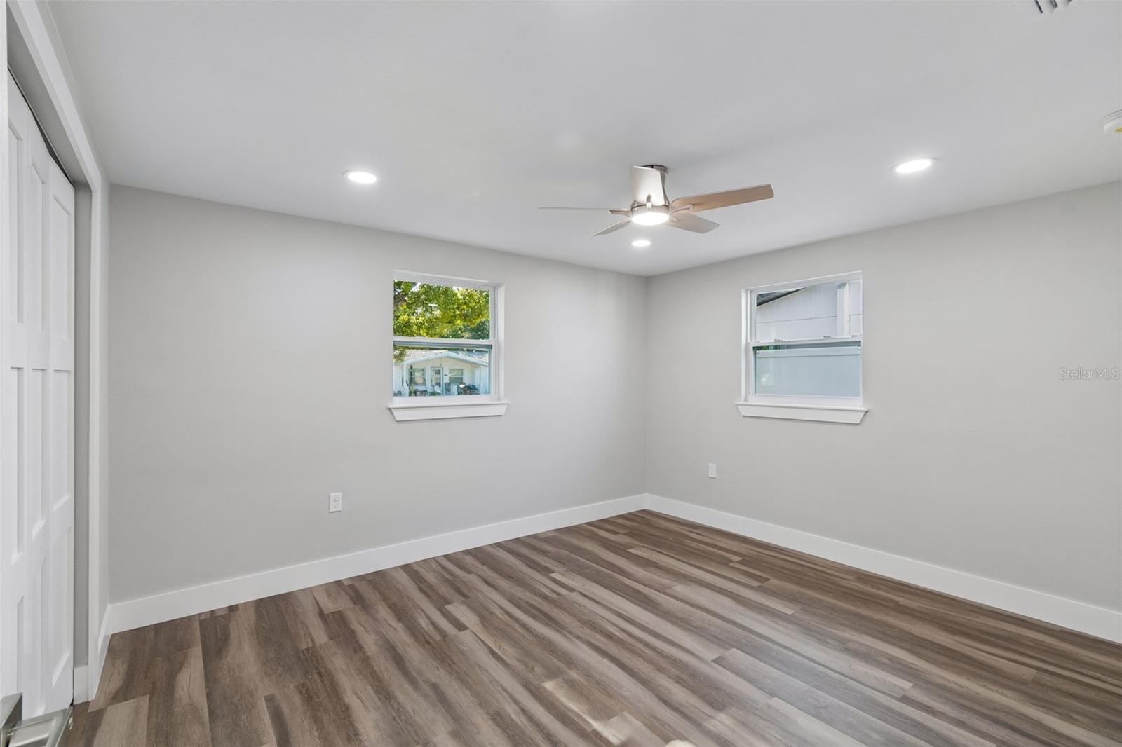 1434 NORMANDY BLVD