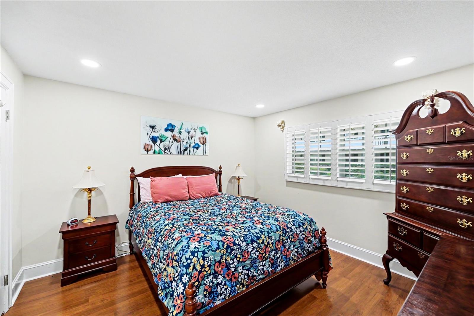 139 BLUFF VIEW DR #104