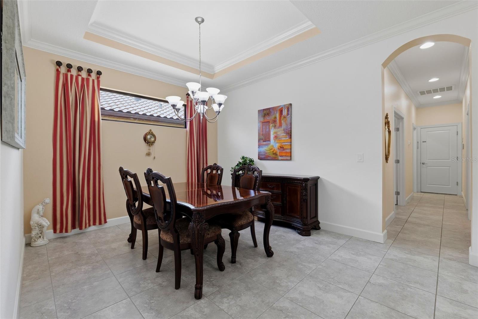 8412 ALBERATA VISTA DR