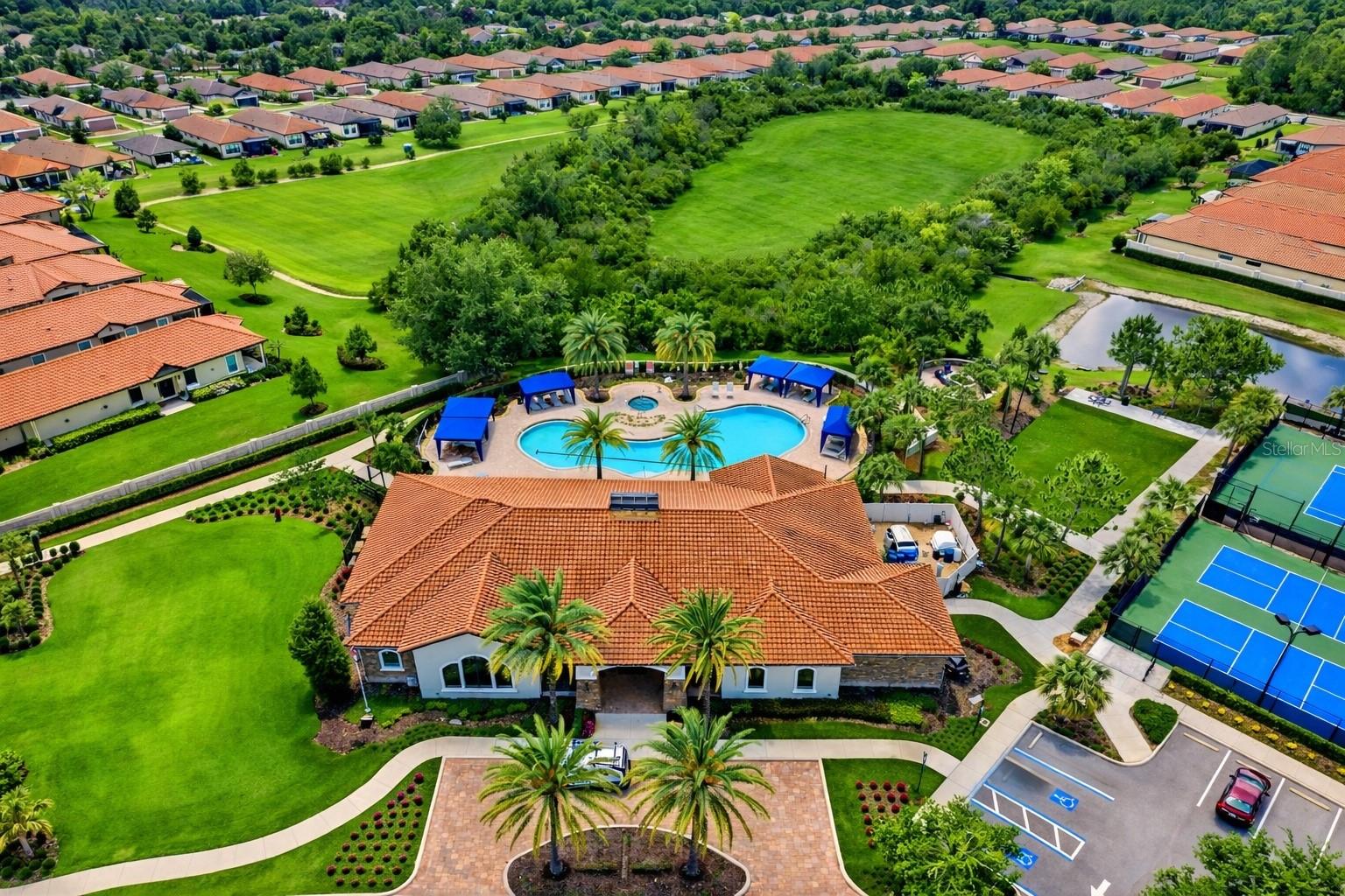 8412 ALBERATA VISTA DR