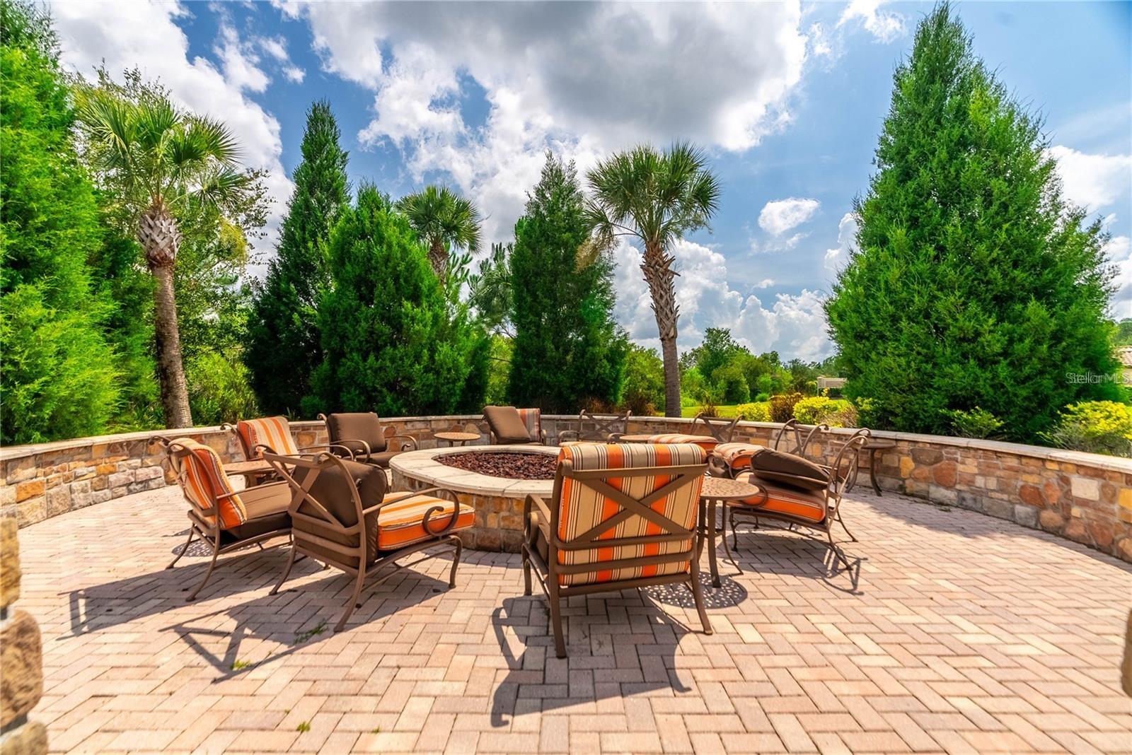 8412 ALBERATA VISTA DR