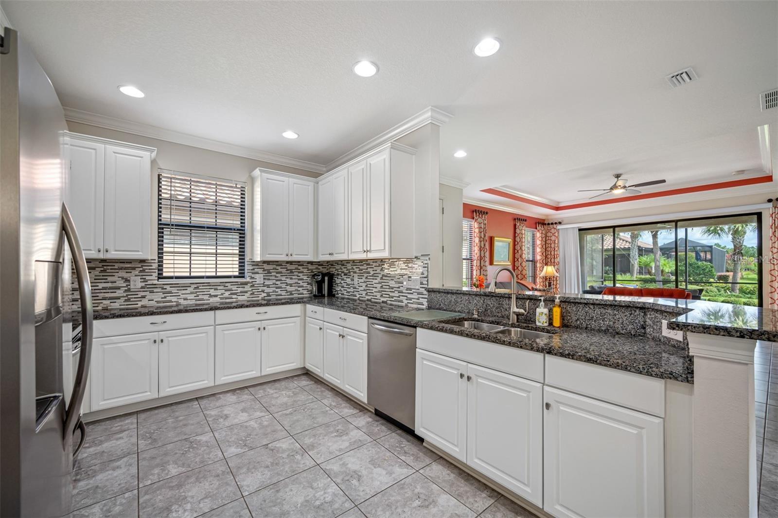 8412 ALBERATA VISTA DR