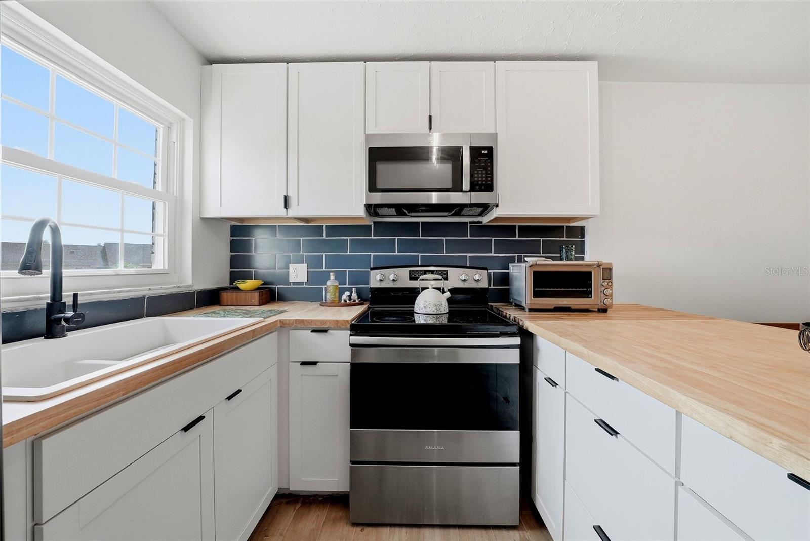10310 BLUE FIELD CT